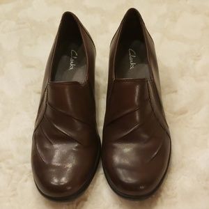 Clarks Partridge Brown Leather Stretch loafer